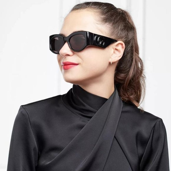 BRAND NEW Gucci GG1544S 001 Black Grey Unisex Oval Sunglasses GG 1544S